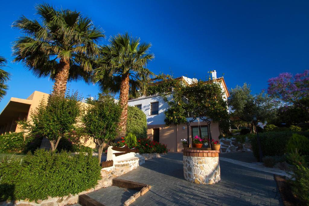 Hotel Cortijo De Salia Алькаусін Екстер'єр фото